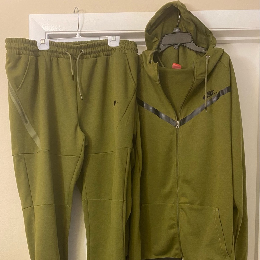 Sweatsuit